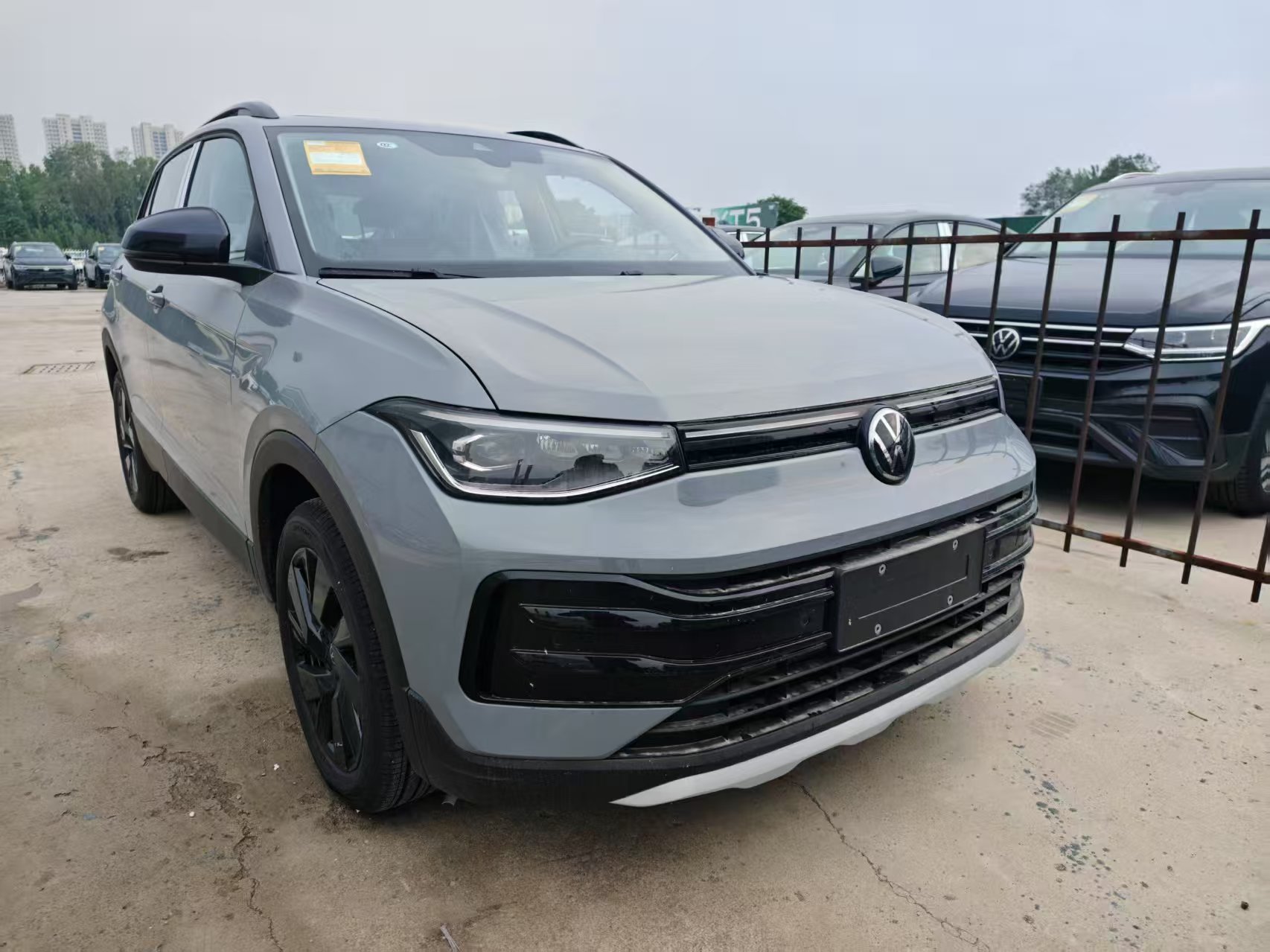 Volkswagen Tharu