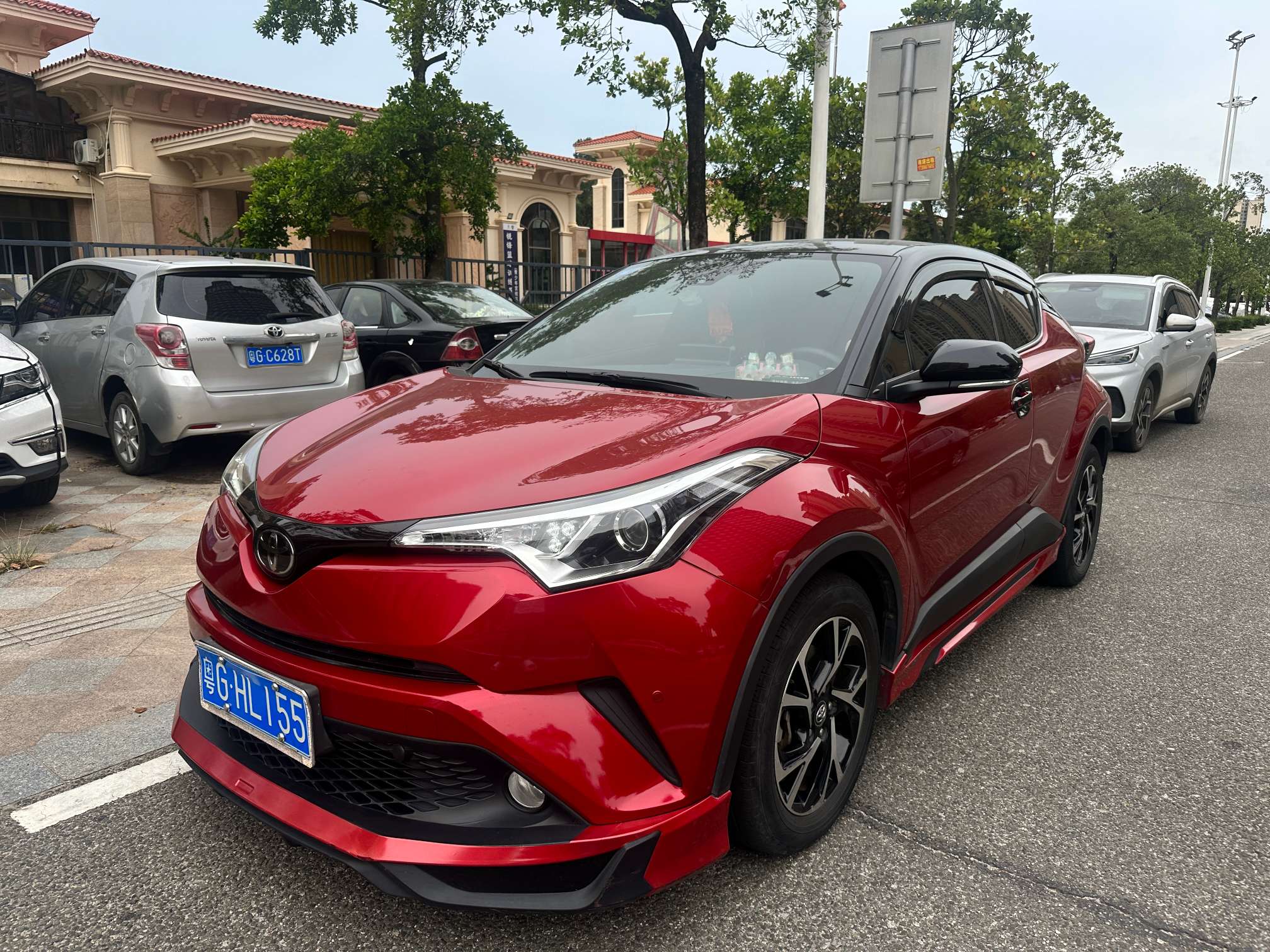 2018/2019/2020/2021/2022/2023/2024Year FAW Toyota C-HR LHD Used Car for Latin American/African Export